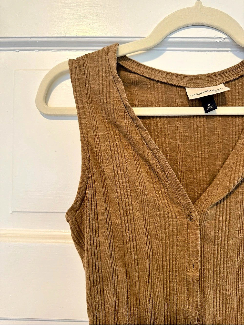 Universal Thread Ribbed Button Tank Top - Picture 3 of 5